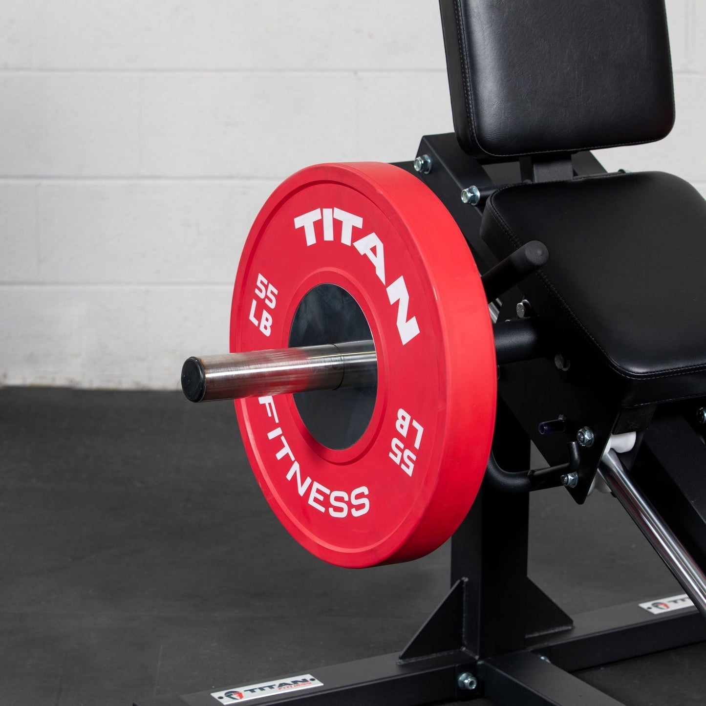Titan fitness Plate-Loaded Linear Hack Squat Machine - 401231