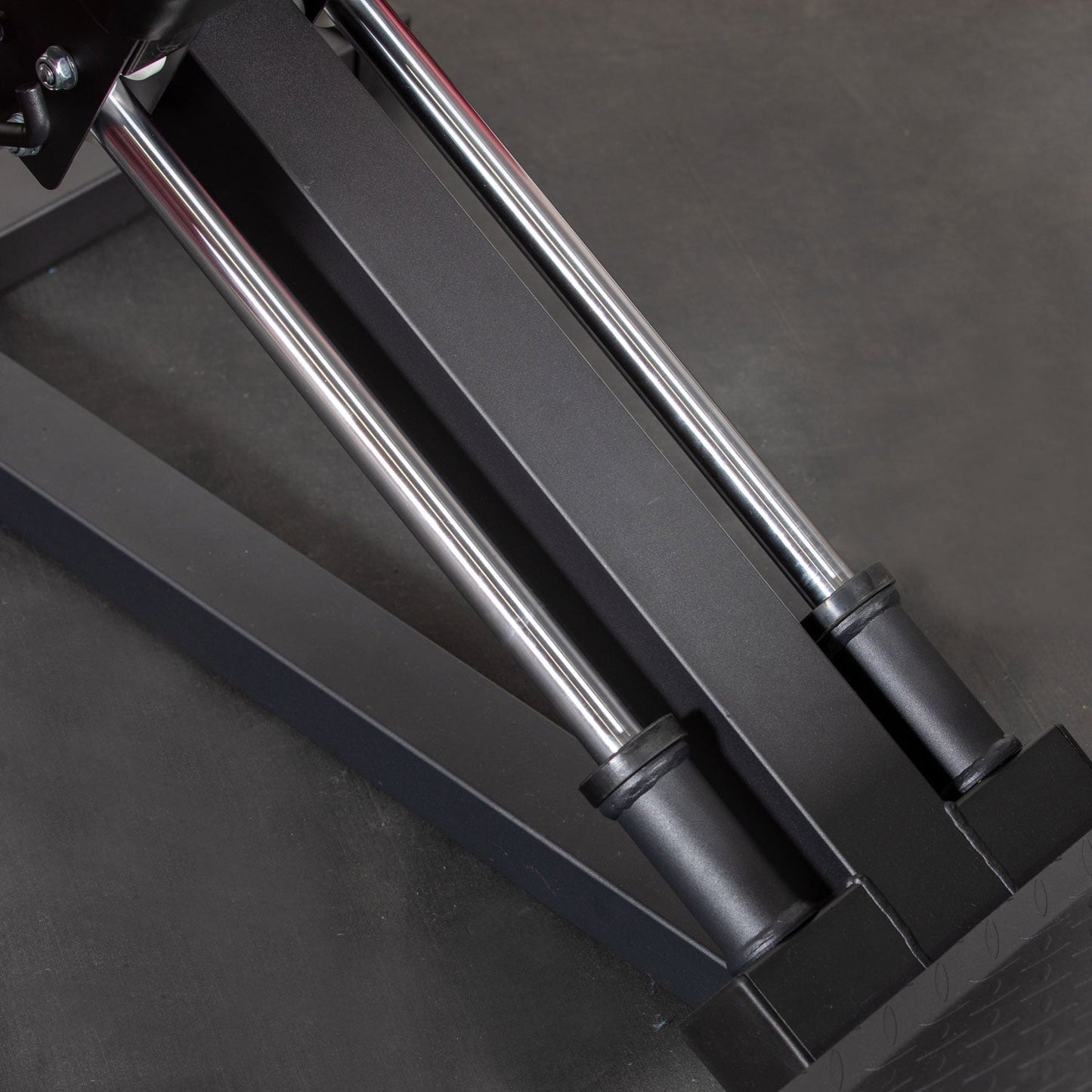 Titan fitness Plate-Loaded Linear Hack Squat Machine - 401231