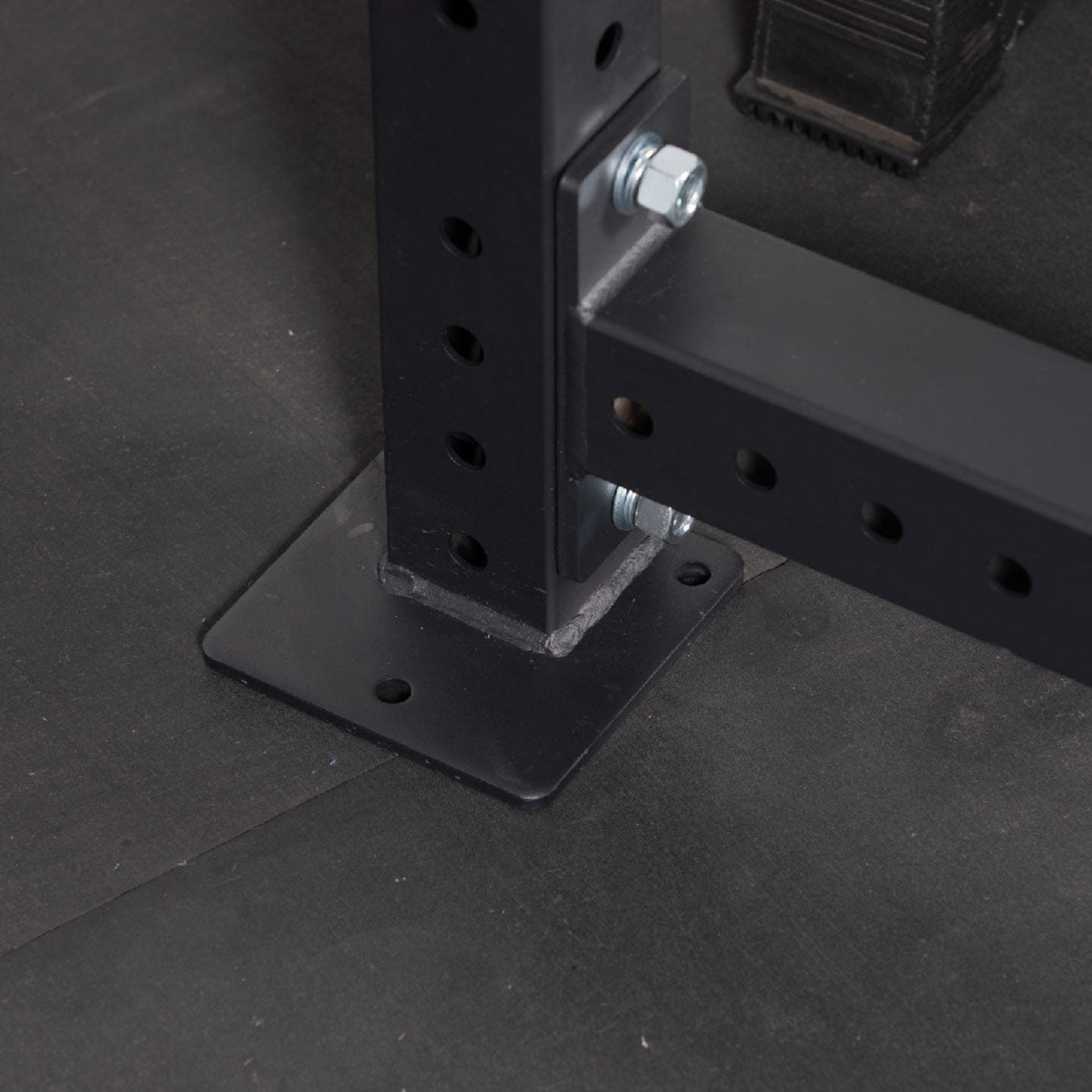 Titan fitness X-3 Series Bolt Down Power Rack - 401387