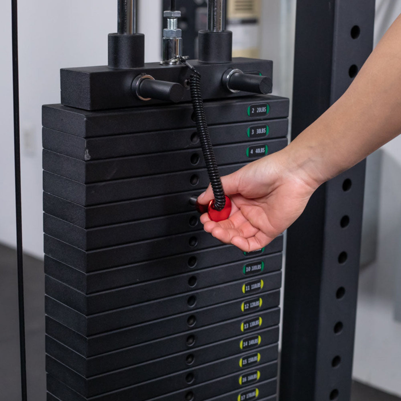 Titan fitness Lat Tower | 10 - 300 LB Selector - 400467