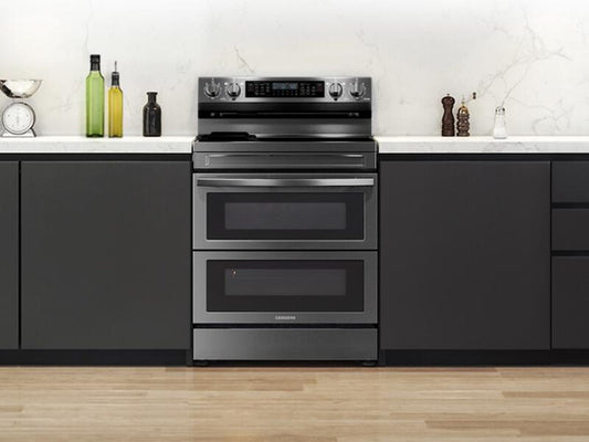 SAMSUNG NE63A6751SG 6.3 cu. ft. Smart Freestanding Electric Range with Flex Duo™, No-Preheat Air Fry & Griddle in Black Stainless Steel - NE63A6751SG-KT